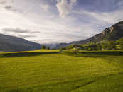 Foto: Blick auf Sant Cassian, Sils im Domleschg, Graubünden, Schweiz