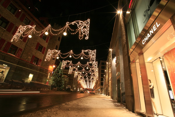 Weihnachtsstimmung an der Via Maistra in St.Moritz