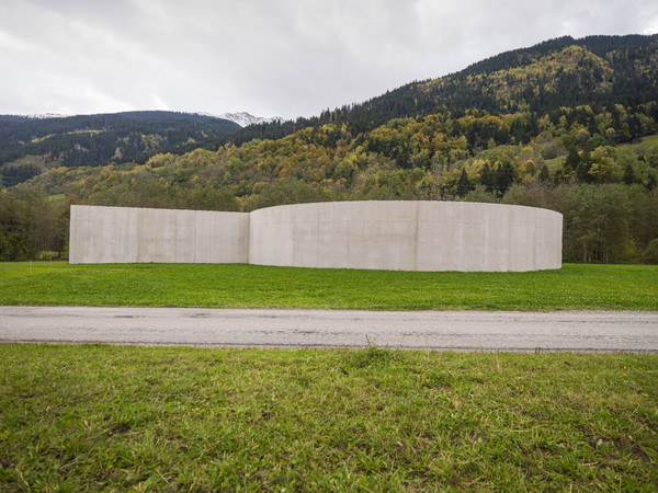 OGNA, Kunstwerk von Mathias Spescha in Trun im Bündner Oberland