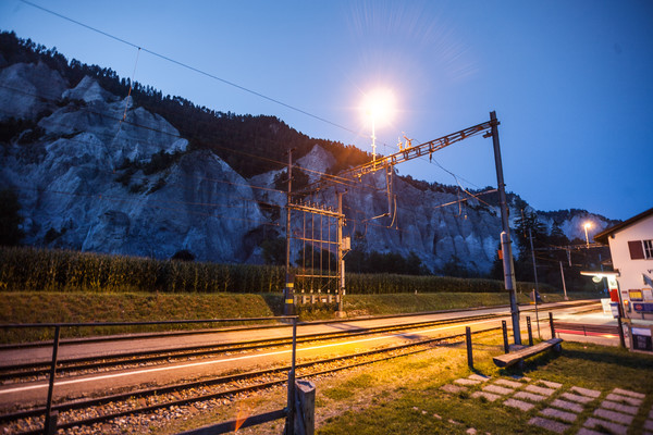 Rhätische Bahn auf der Rheinbrücke bei Reichenau