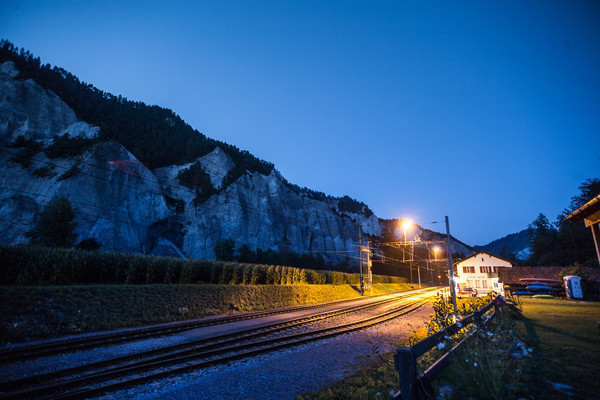 Rhätische Bahn auf der Rheinbrücke bei Reichenau